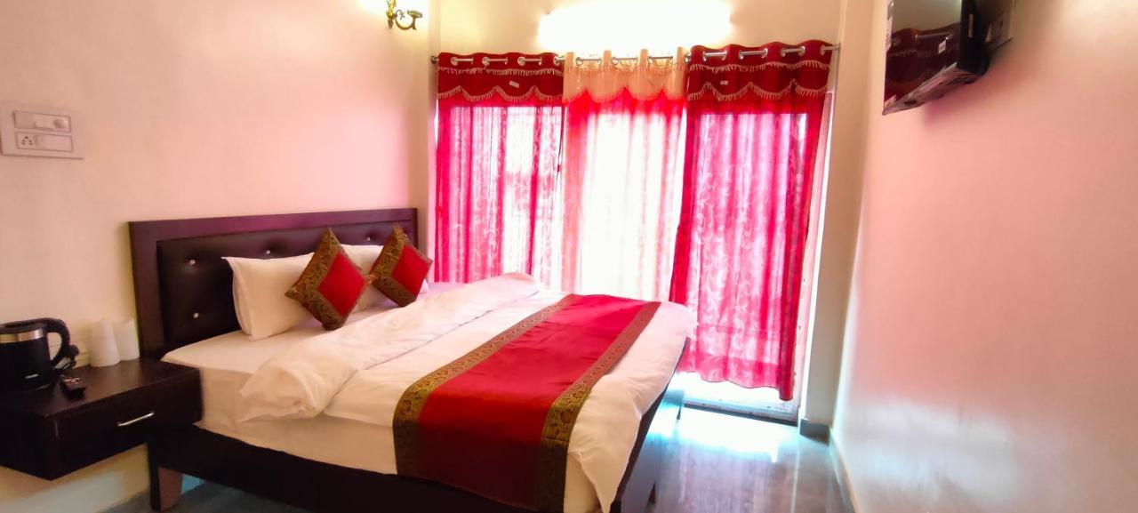Hotel Shanti Inn Varanasi Bagian luar foto