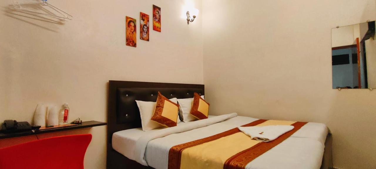 Hotel Shanti Inn Varanasi Bagian luar foto