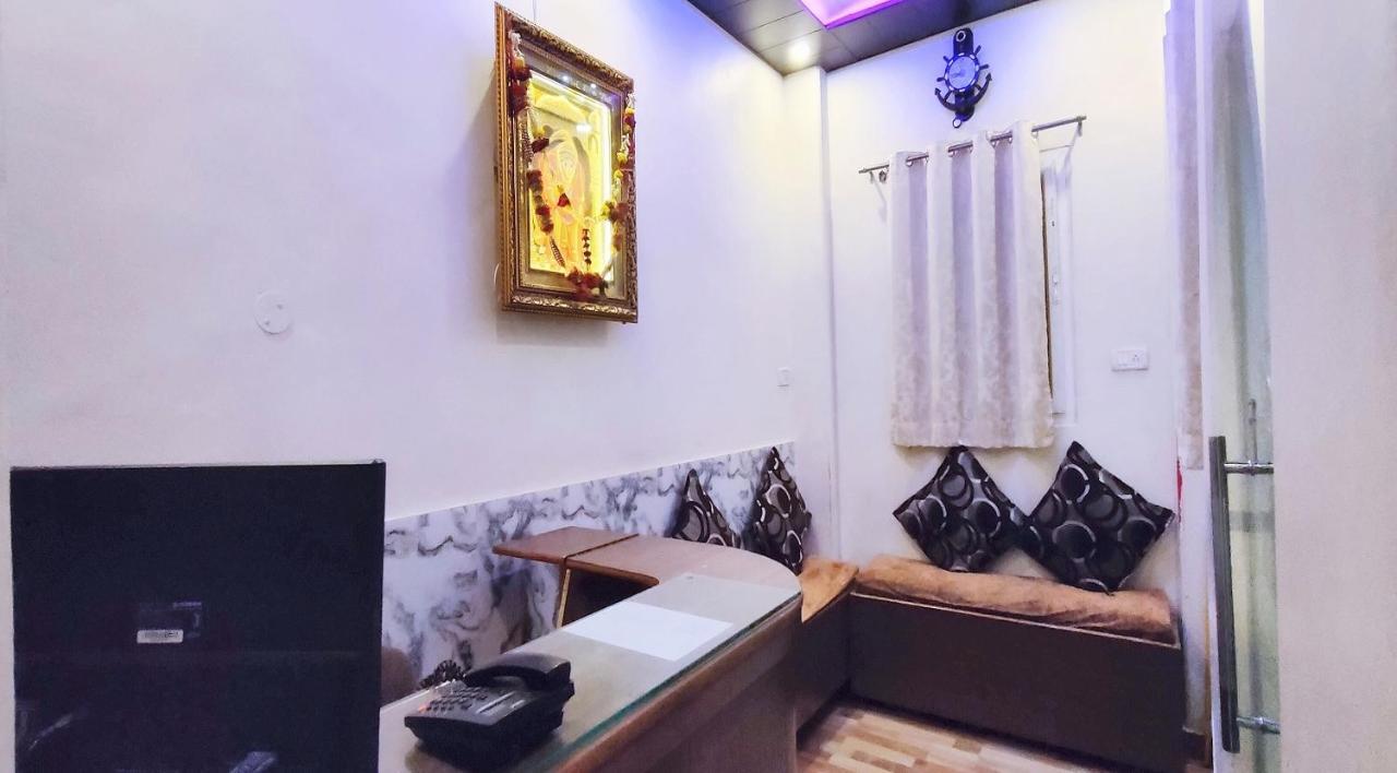 Hotel Shanti Inn Varanasi Bagian luar foto