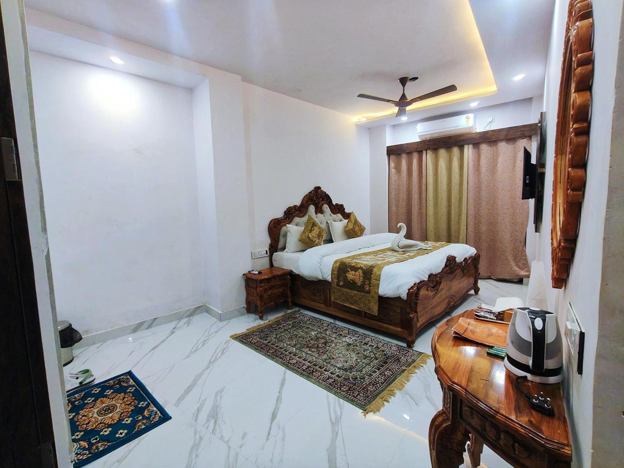 Hotel Shanti Inn Varanasi Bagian luar foto
