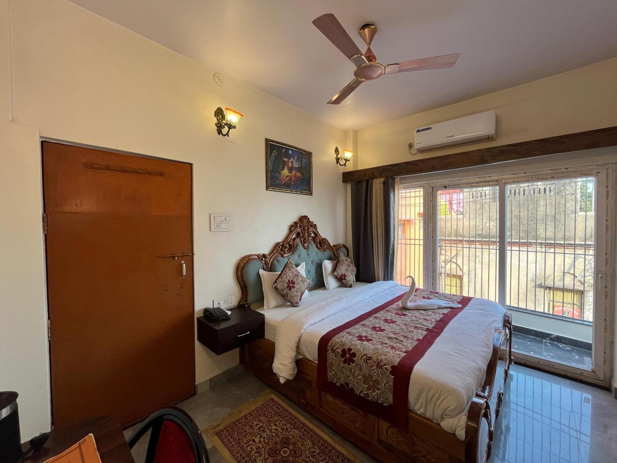 Hotel Shanti Inn Varanasi Bagian luar foto