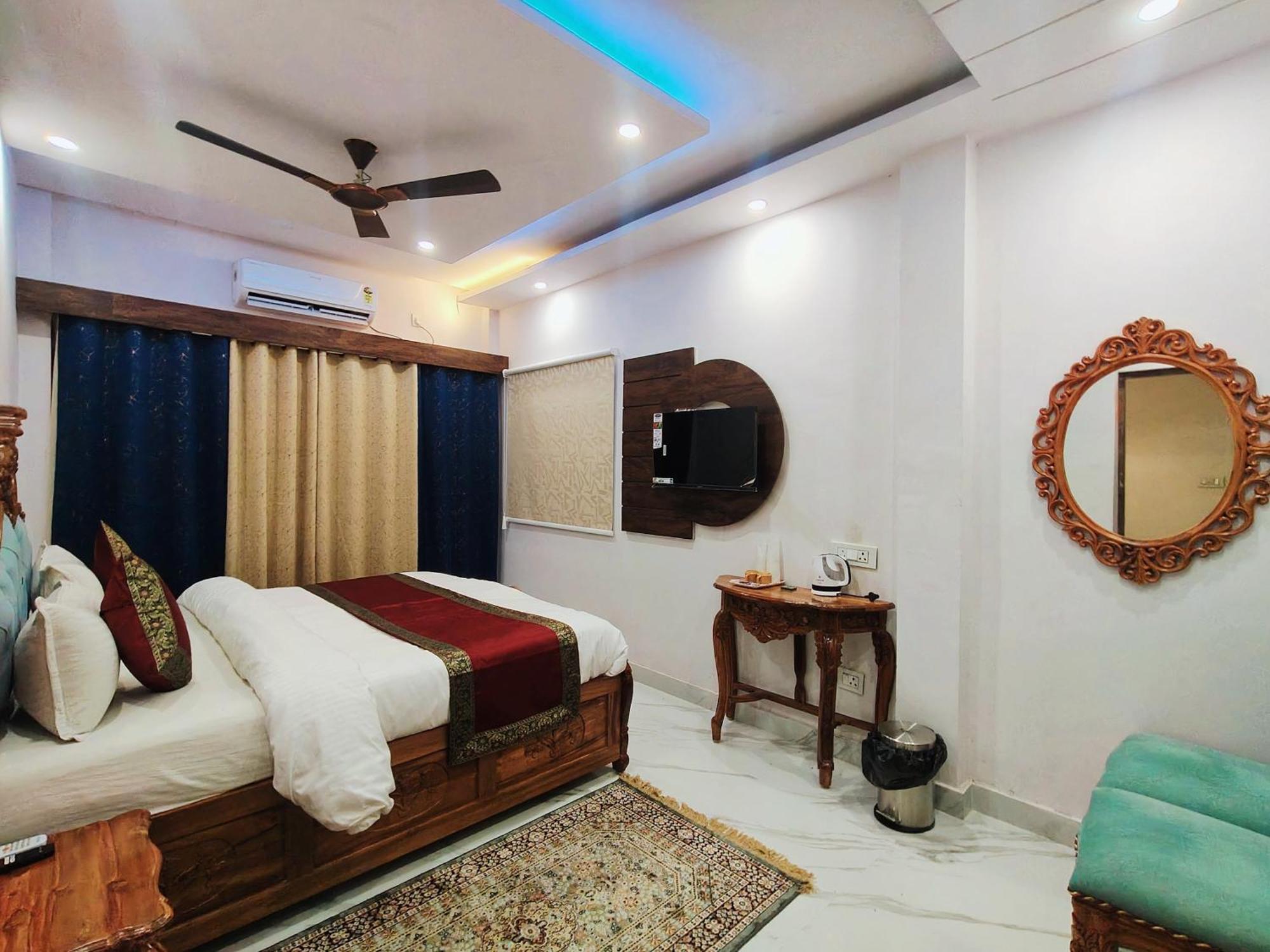 Hotel Shanti Inn Varanasi Bagian luar foto
